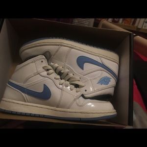 Jordan Legend Blue 1’s